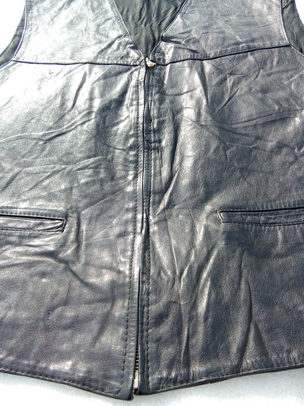 خرید جلیقه مردانه چرم برند پانتو پلی ساخت ایتالیا اورجینال چرم